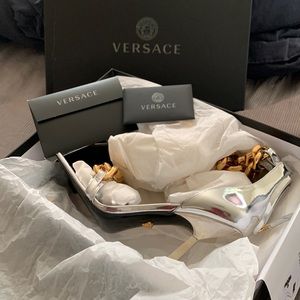 Versace Medusa chain link square toe sandal size 10 never worn brand new in box
